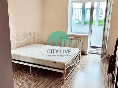 квартира за адресою Тролейбусна вул., 32