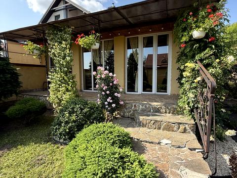 будинок за адресою Лесі Українки вул., 1