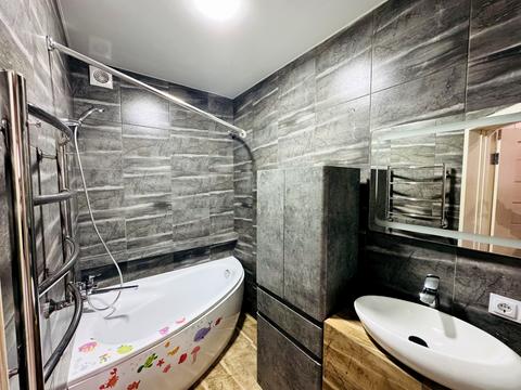 квартира за адресою Лісова вул., 42-44