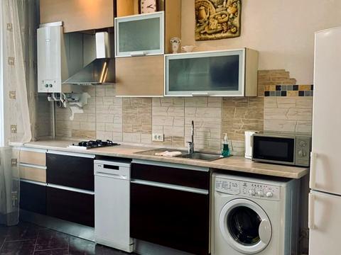 квартира за адресою Святослава Караванського вул. (Жуковського), 22