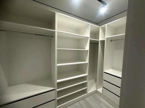 квартира за адресою Залізнична вул., 1А