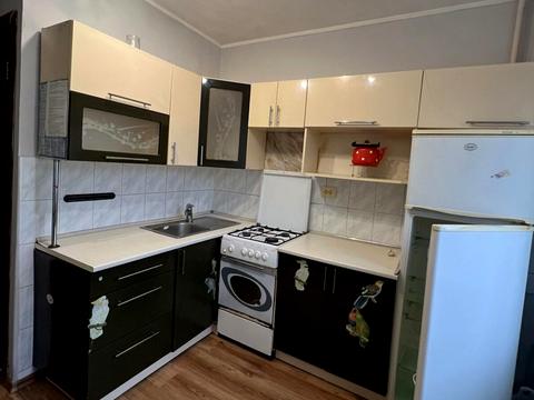 квартира за адресою Гната Хоткевича вул., 83