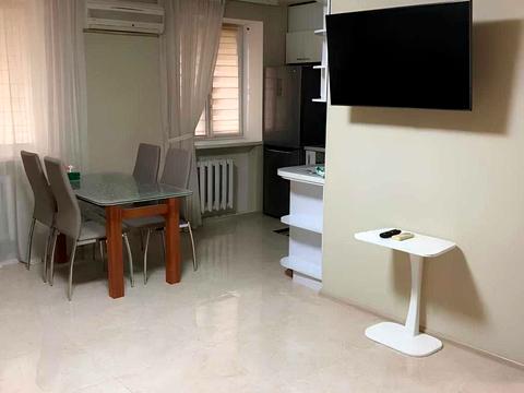 квартира по адресу Дмитрия Яворницкого просп. (Карла Маркса), 4