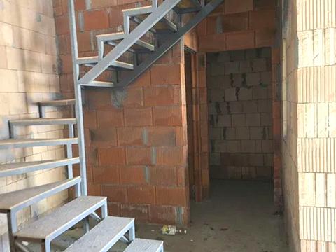 комерційна за адресою 1-ша Лінія вул., 31А