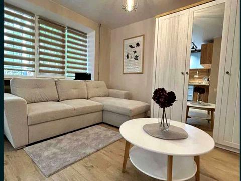 квартира за адресою Дмитра Яворницького просп. (Карла Маркса), 2