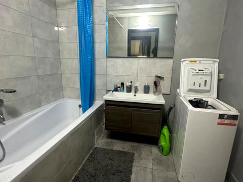 квартира по адресу Будівельників ул., 5/2