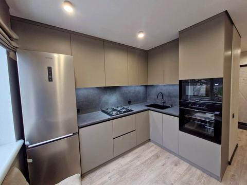 квартира за адресою Свято-Миколаївська вул. (Леніна), 28