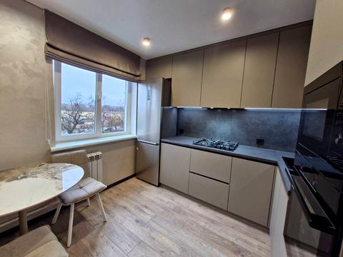 квартира за адресою Свято-Миколаївська вул. (Леніна), 28