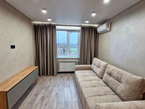 квартира за адресою Свято-Миколаївська вул. (Леніна), 28