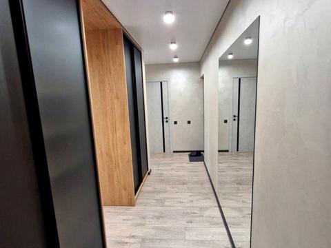 квартира за адресою Свято-Миколаївська вул. (Леніна), 28