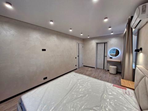 квартира за адресою Свято-Миколаївська вул. (Леніна), 28