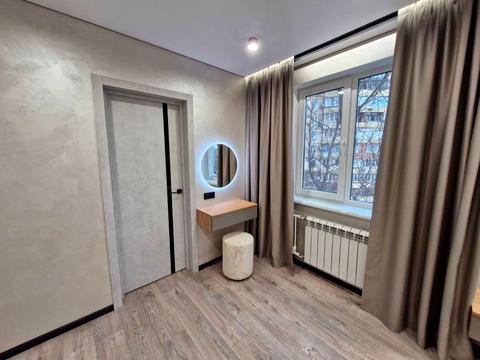 квартира за адресою Свято-Миколаївська вул. (Леніна), 28