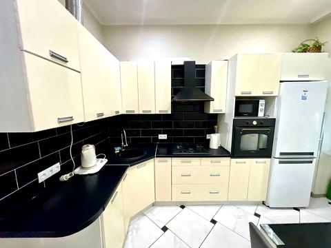 квартира за адресою Гетьмана Петра Дорошенка вул. (), 6