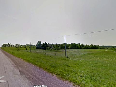 участок по адресу с. Подгорье, Р-38