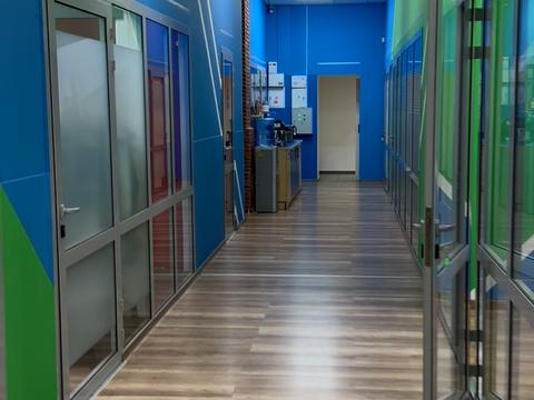 комерційна за адресою Канатна вул., 22