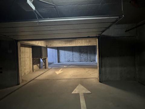 паркоместо по адресу Зализничная ул., 23