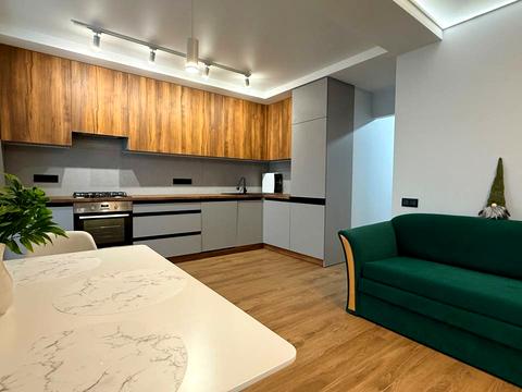 квартира за адресою Співдружності вул., 7