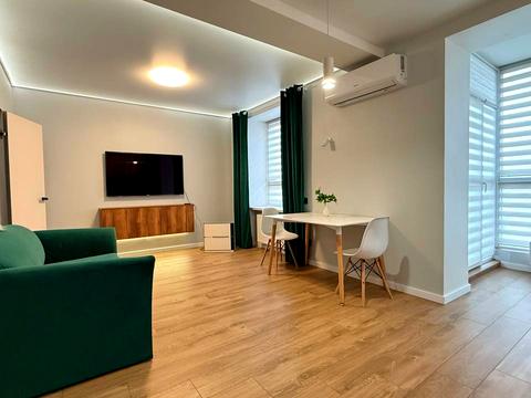 квартира за адресою Співдружності вул., 7