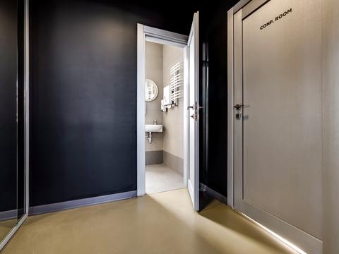 комерційна за адресою Генерала Тараса Чупринки вул. (Пушкіна), 69