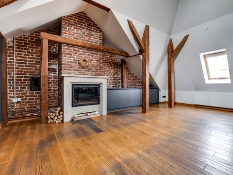 комерційна за адресою Генерала Тараса Чупринки вул. (Пушкіна), 69