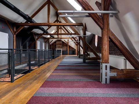 комерційна за адресою Генерала Тараса Чупринки вул. (Пушкіна), 69