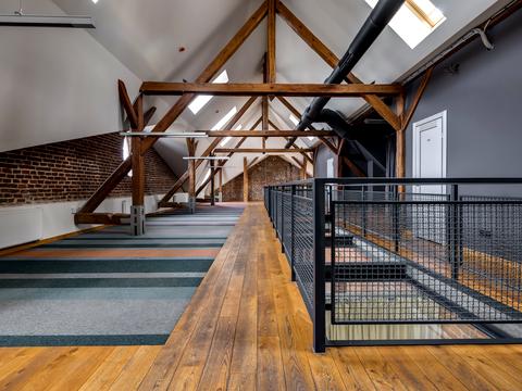 комерційна за адресою Генерала Тараса Чупринки вул. (Пушкіна), 69