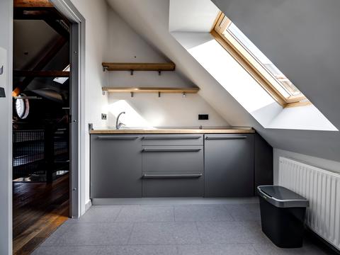 комерційна за адресою Генерала Тараса Чупринки вул. (Пушкіна), 69