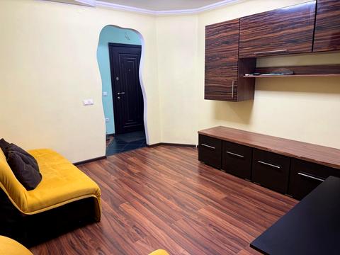 квартира за адресою Симона Петлюри вул. (), 24