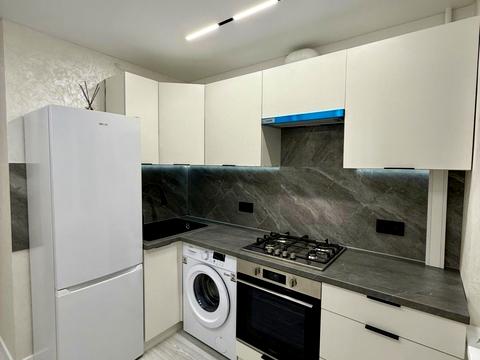 квартира за адресою Небесної Сотні, 5а