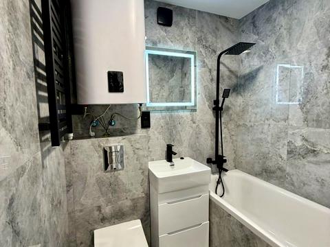 квартира за адресою Небесної Сотні, 5а