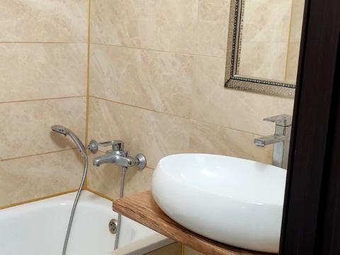 квартира за адресою Космонавтів вул., 53/1