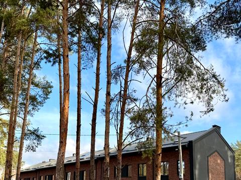 будинок за адресою Миколи Руденка вул. (Руденка), 19