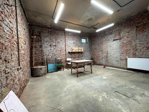 коммерческая по адресу Жовковская ул. (Декабристов), 22