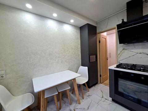 квартира за адресою Героїв просп., 37