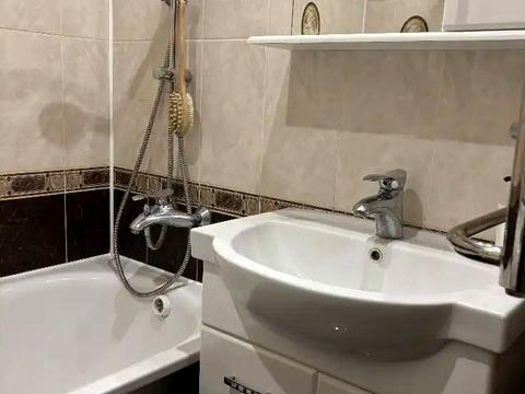 квартира за адресою Олександра Поля просп. (Кірова), 42-А