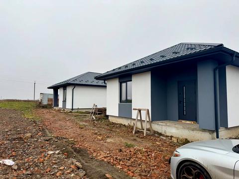 дом по адресу с. Белая криница, Лесі Українки