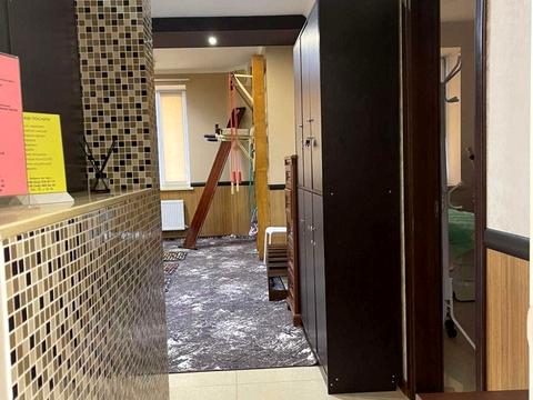 комерційна за адресою Євгена Чикаленка вул., 43