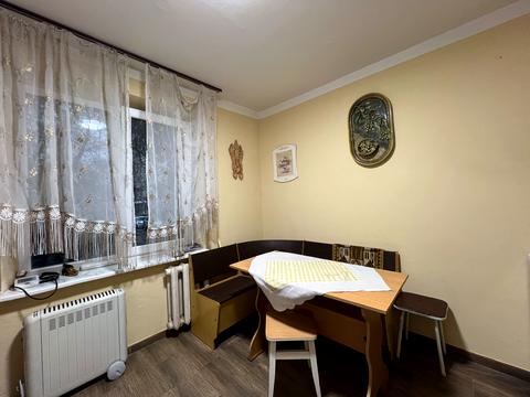 квартира за адресою Івана Величковського вул., 44