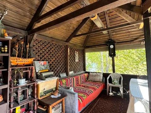 дом по адресу Центральна