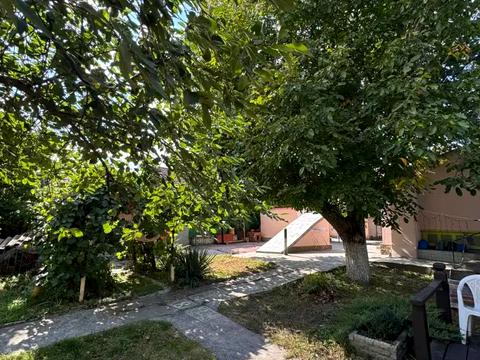 дом по адресу Центральна