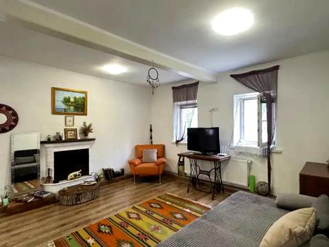 будинок за адресою Центральна