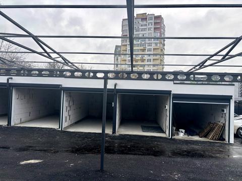 паркоместо по адресу Миколи Сингаївського ул. (Ново-Оскольская), 14