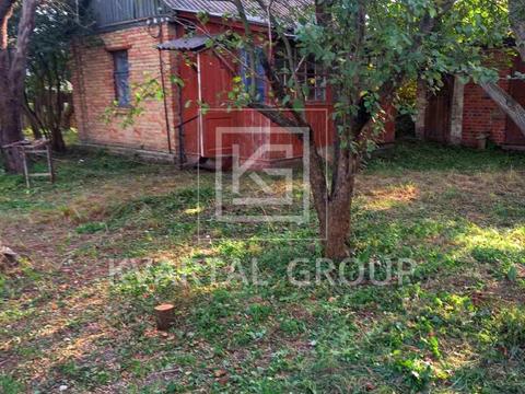 ділянка за адресою Довженка вул., 8