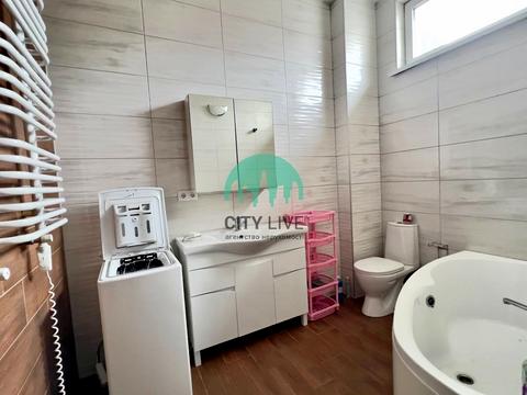 будинок за адресою Грушева