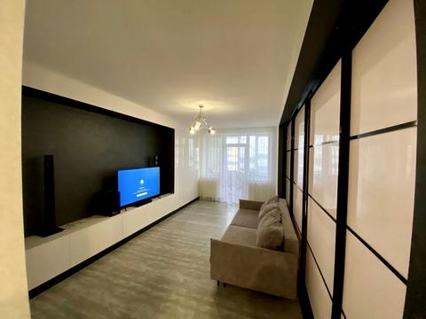 квартира за адресою Червоної Калини просп., 58а