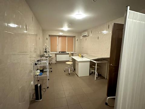 коммерческая по адресу Успенсько Троїцька, 4