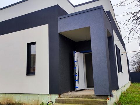 будинок за адресою Левка Семиренко