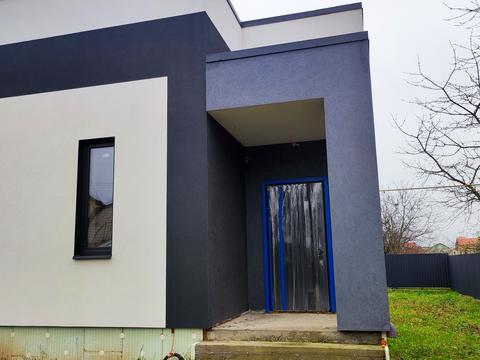 будинок за адресою Левка Семиренко