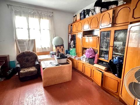 будинок за адресою Осередок вул.