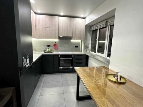 квартира за адресою Степана Бандери вул., 18